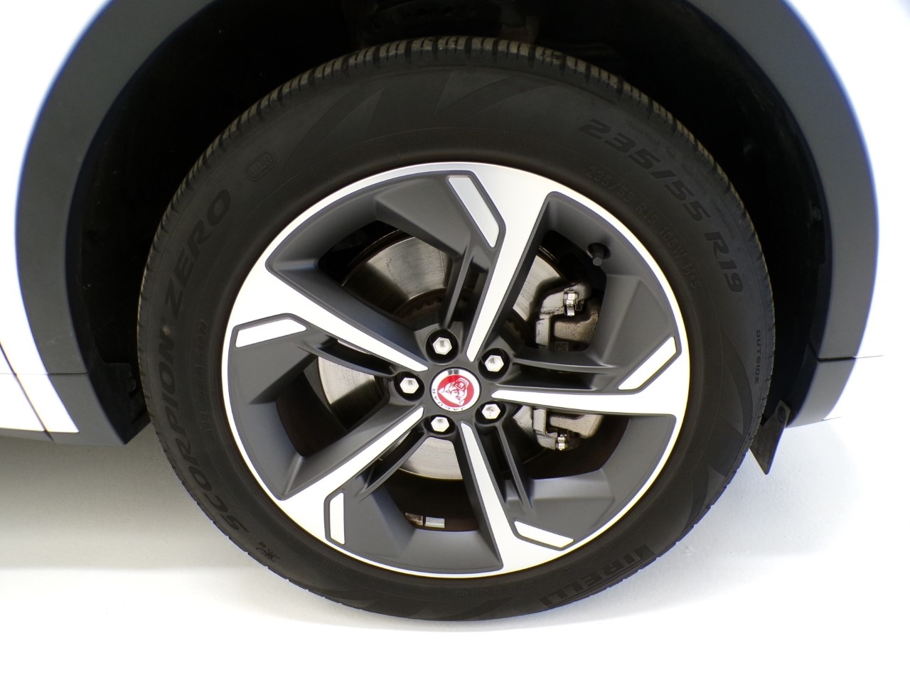 Jaguar E-Pace E-Pace 2.0 D163 R-Dynamic Black AWD Auto - 4