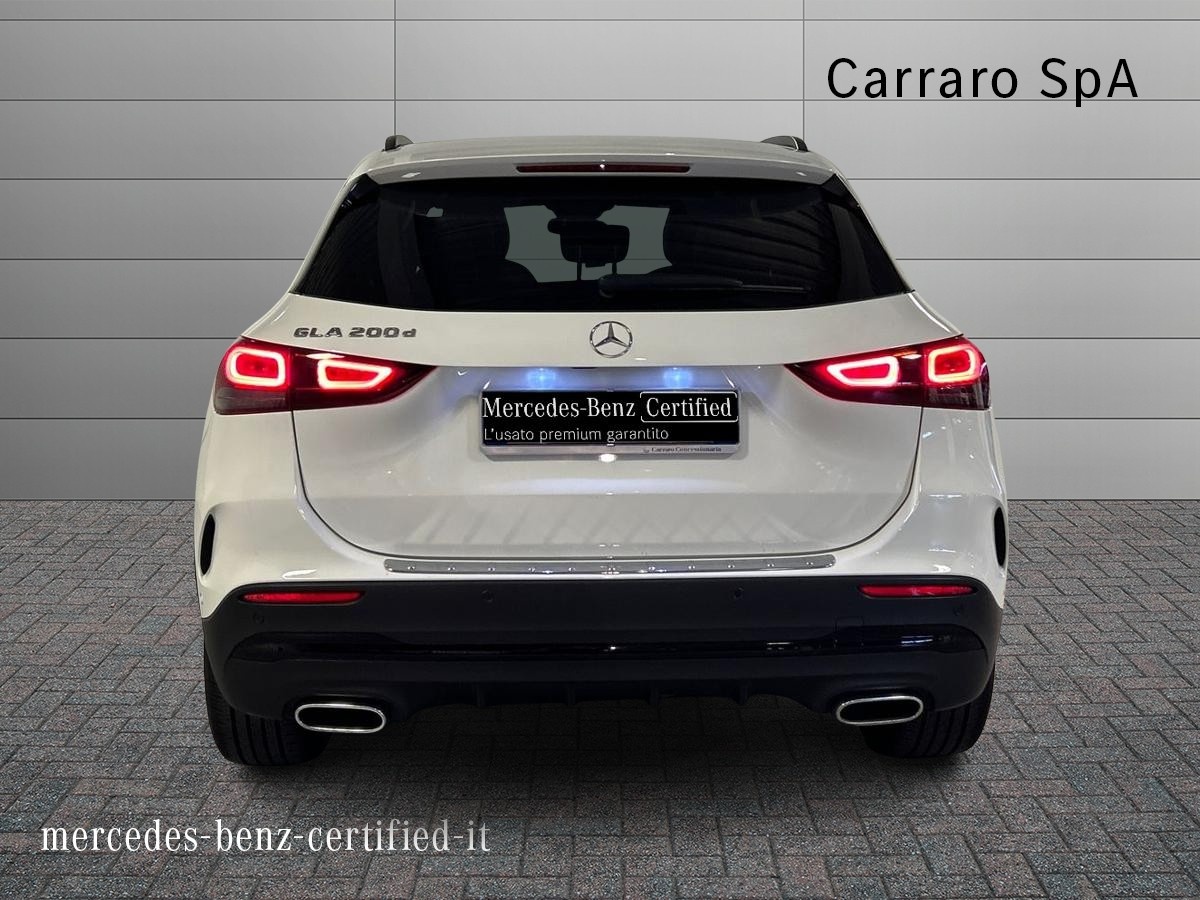 Mercedes GLA GLA 200 D Premium 8G-DCT - 4