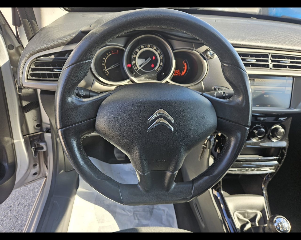 Foto CITROEN C3 1.6 bluehdi Feel edition 75cv