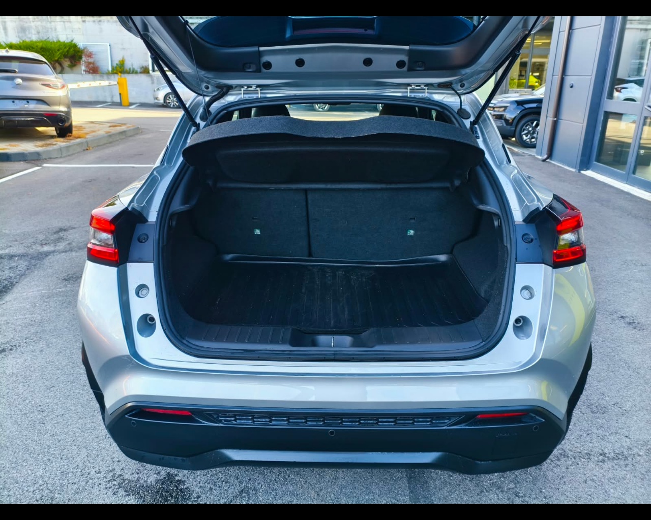 Foto NISSAN Juke 1.6 hev N-Connecta