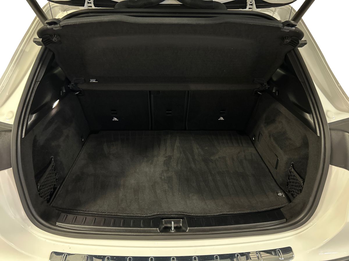 Mercedes GLA GLA 200 D Premium 4Matic 8G-DCT - 8