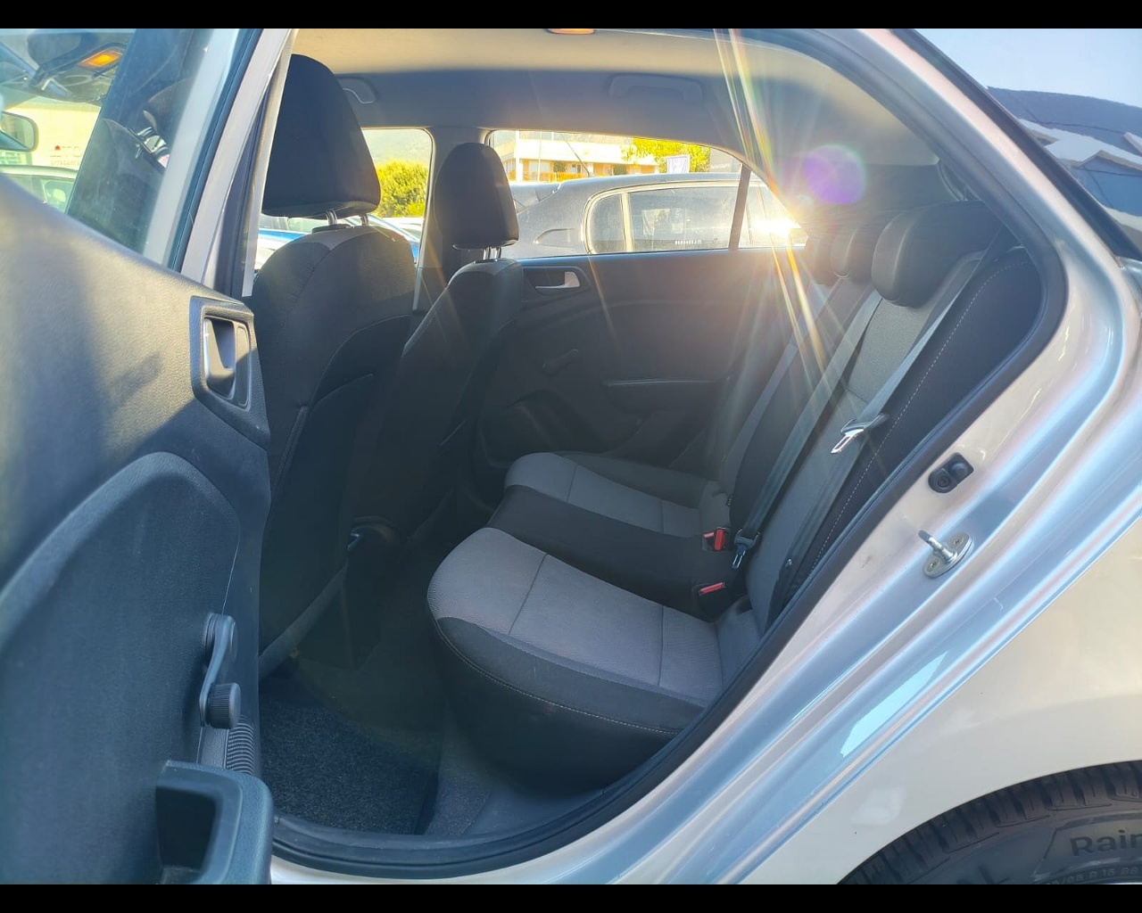 Foto HYUNDAI i20 5p 1.2 mpi Connectline econext Gpl 73cv