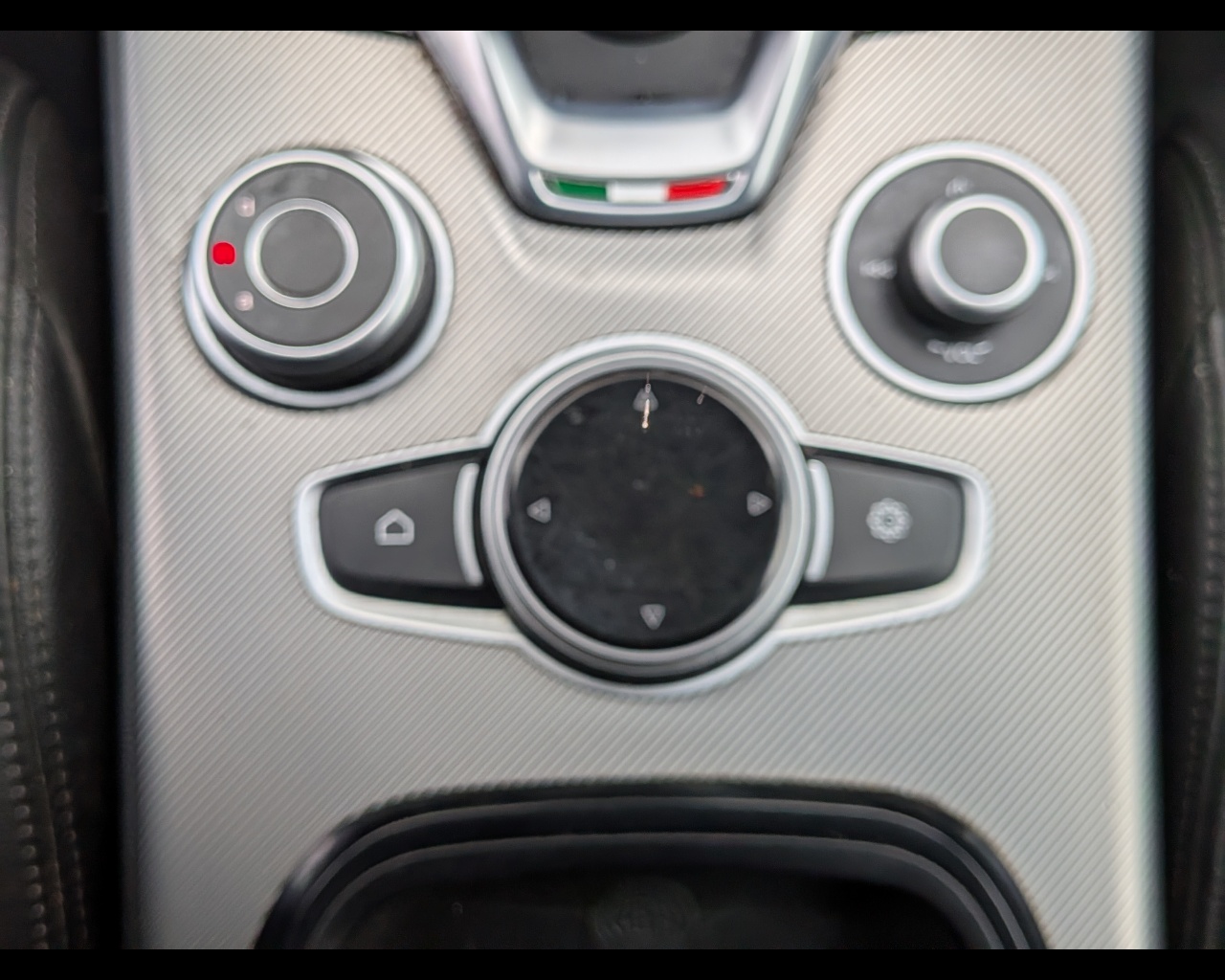 Foto ALFA ROMEO Stelvio 2.2 t Veloce Q4 210cv auto
