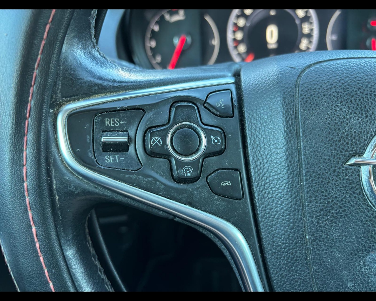 Foto OPEL Insignia Sports Tourer 2.0 cdti Advance 104gr 140cv