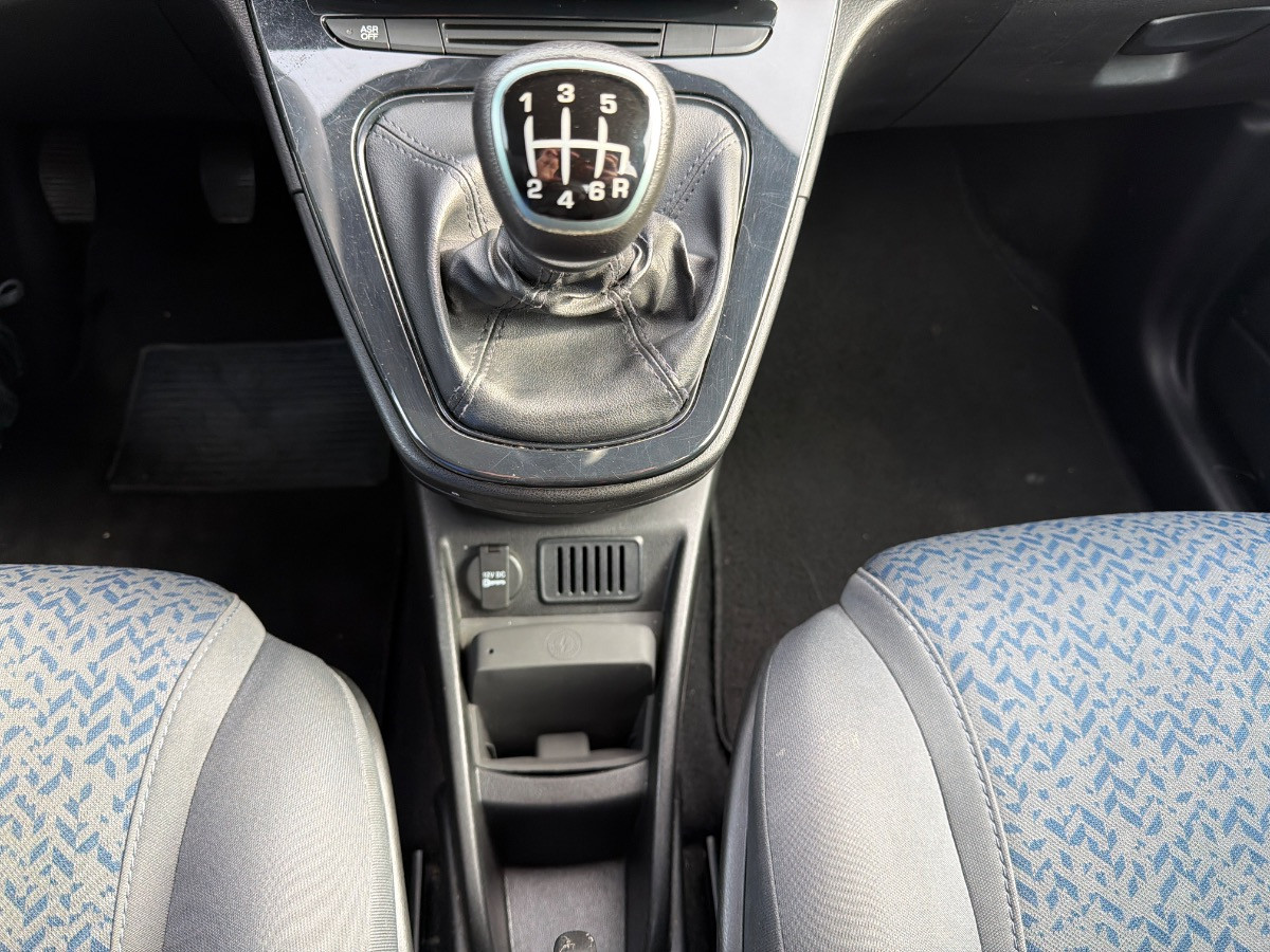 Lancia Ypsilon Usato 2023 Ypsilon Mestre