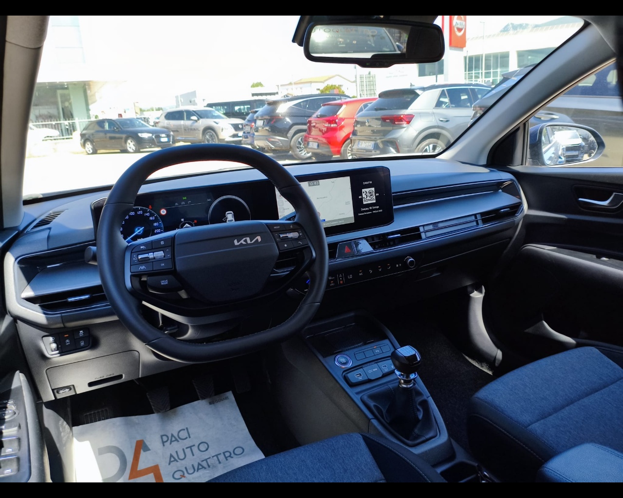 Foto KIA NUOVA STONIC 1.0 T-GDI MH STYLE LAUNCH
5 Door