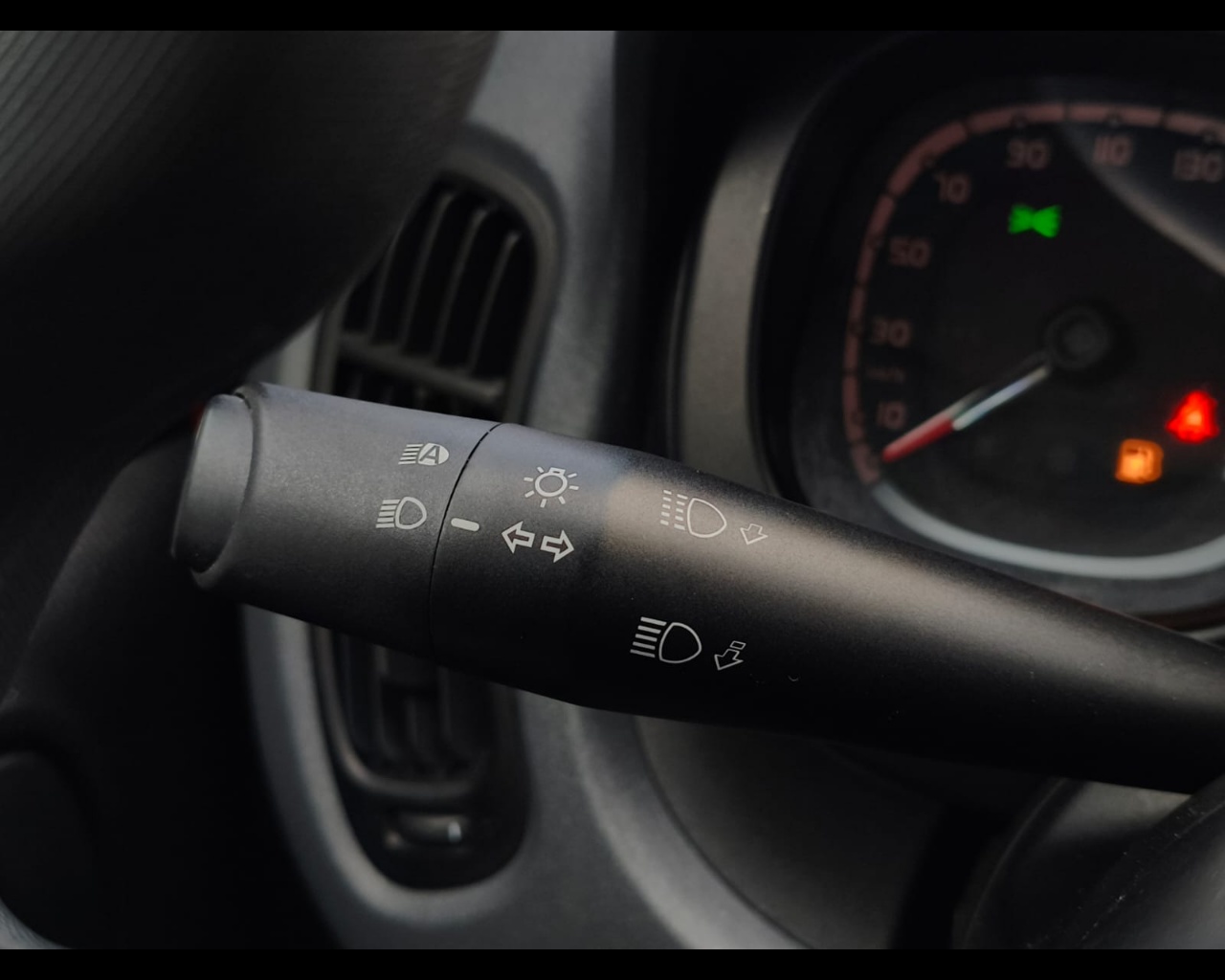 Foto FIAT Panda 1.0 firefly hybrid Cross s&s 70cv 5p.ti