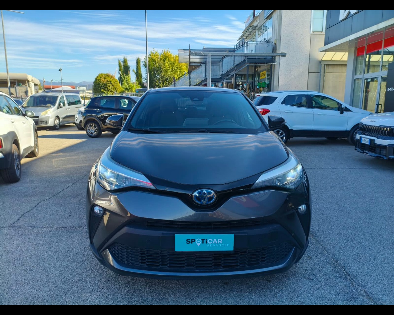 Foto TOYOTA C-HR 1.8h Trend e-cvt
