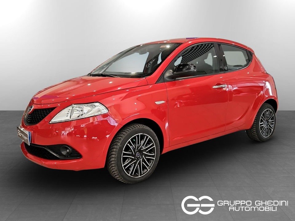 LANCIA Ypsilon 1.0 firefly hybrid Gold s&s 70cv Ibrida usato