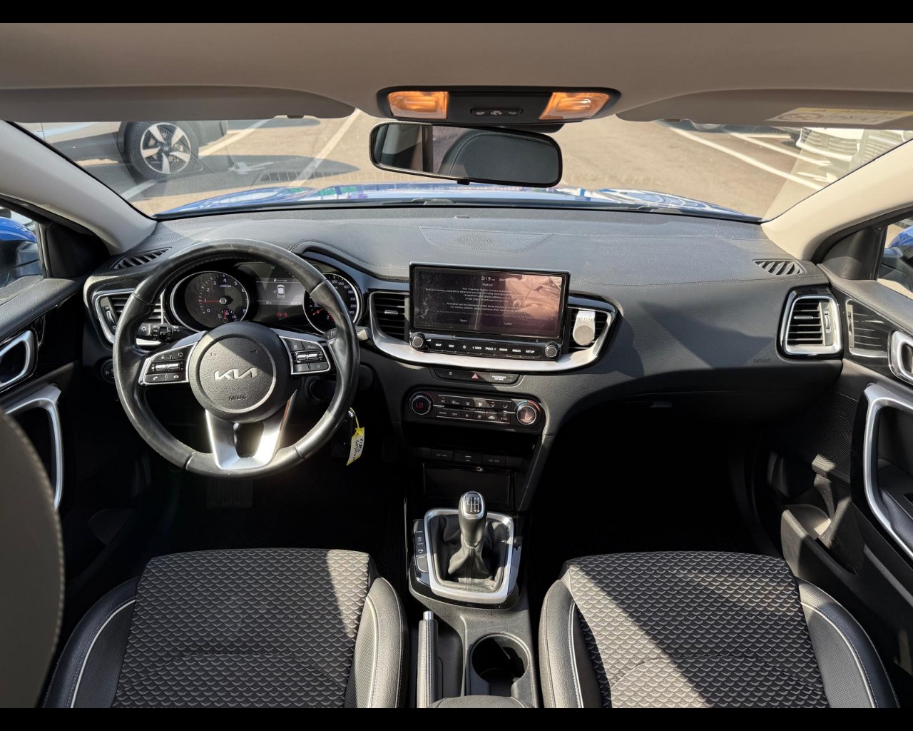 Foto KIA XCeed 1.0 t-gdi Business Gpl 117cv