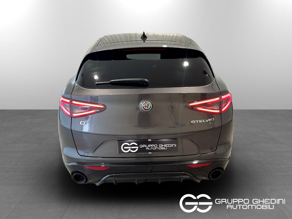 ALFA ROMEO Stelvio 2.2 t Veloce Q4 210cv auto Diesel usato - 3
