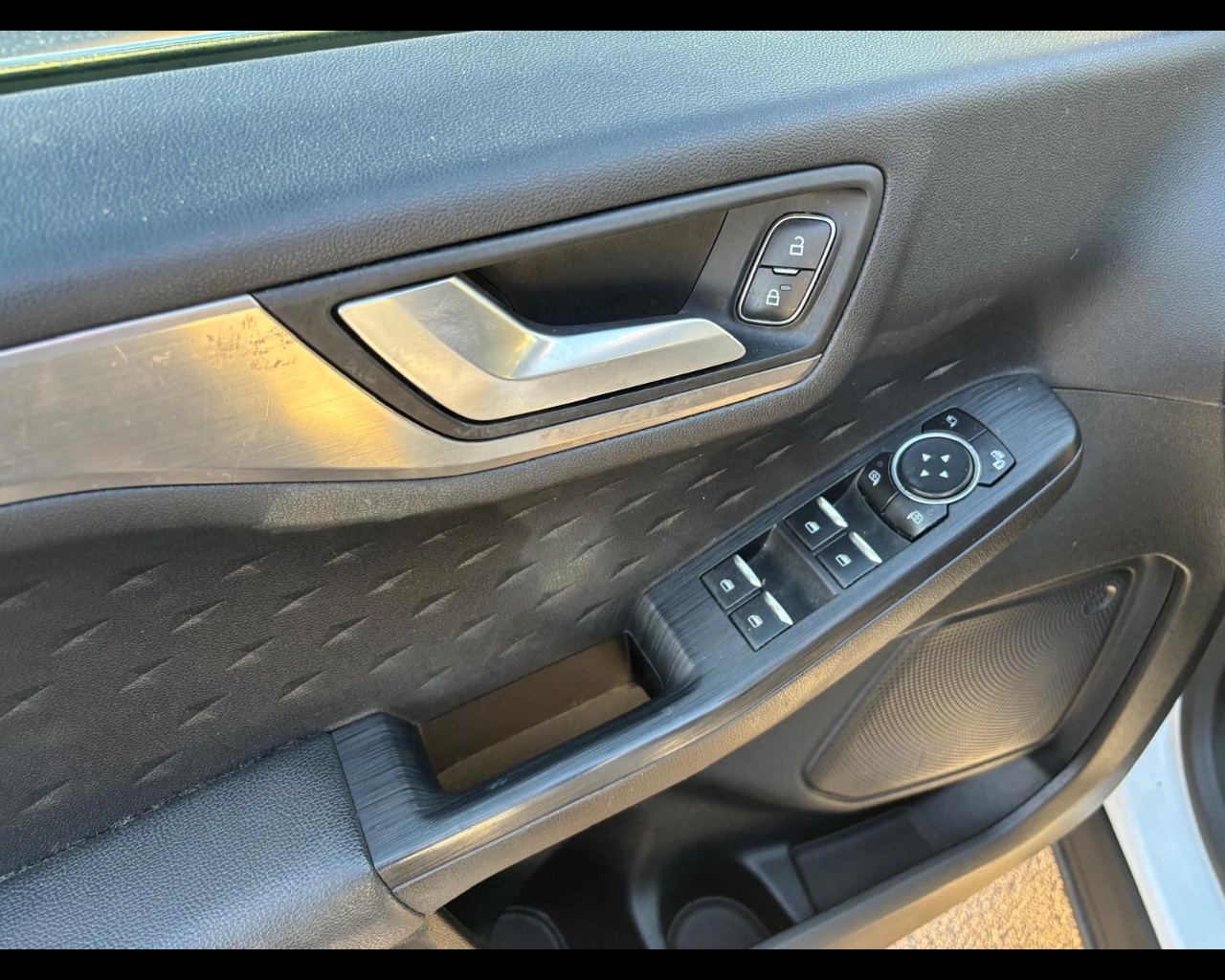 Foto FORD Kuga 1.5 ecoblue Titanium 2wd 120cv