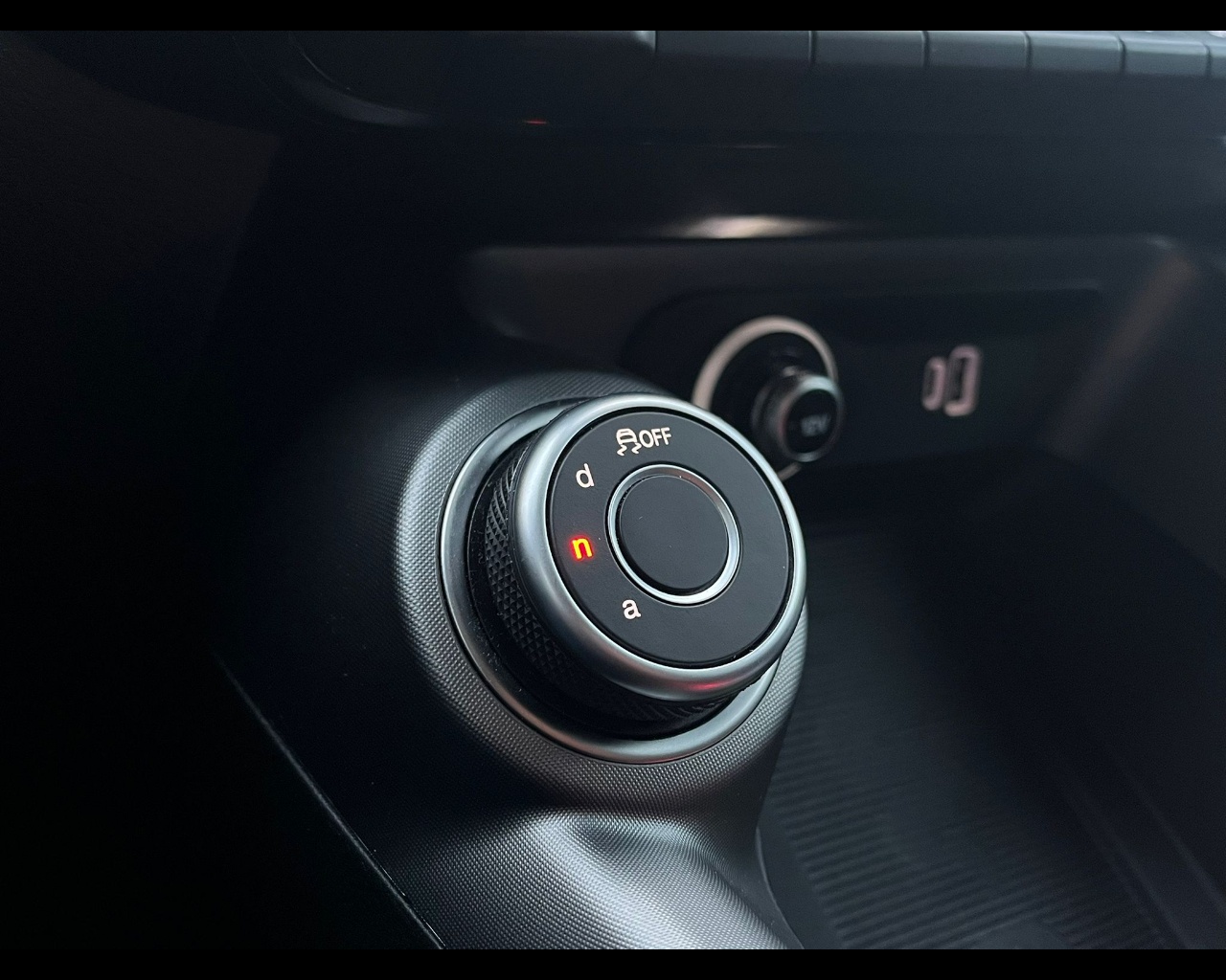 Foto ALFA ROMEO Tonale 1.6 Sprint 130cv tct6