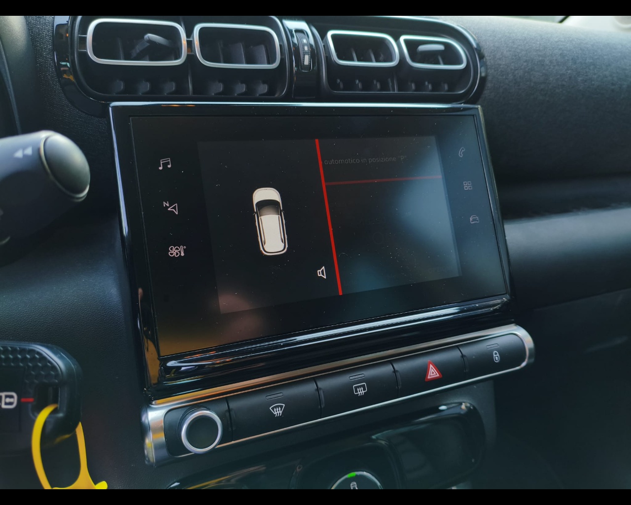 Foto CITROEN C3 Aircross 1.5 bluehdi Shine s&s 120cv eat6