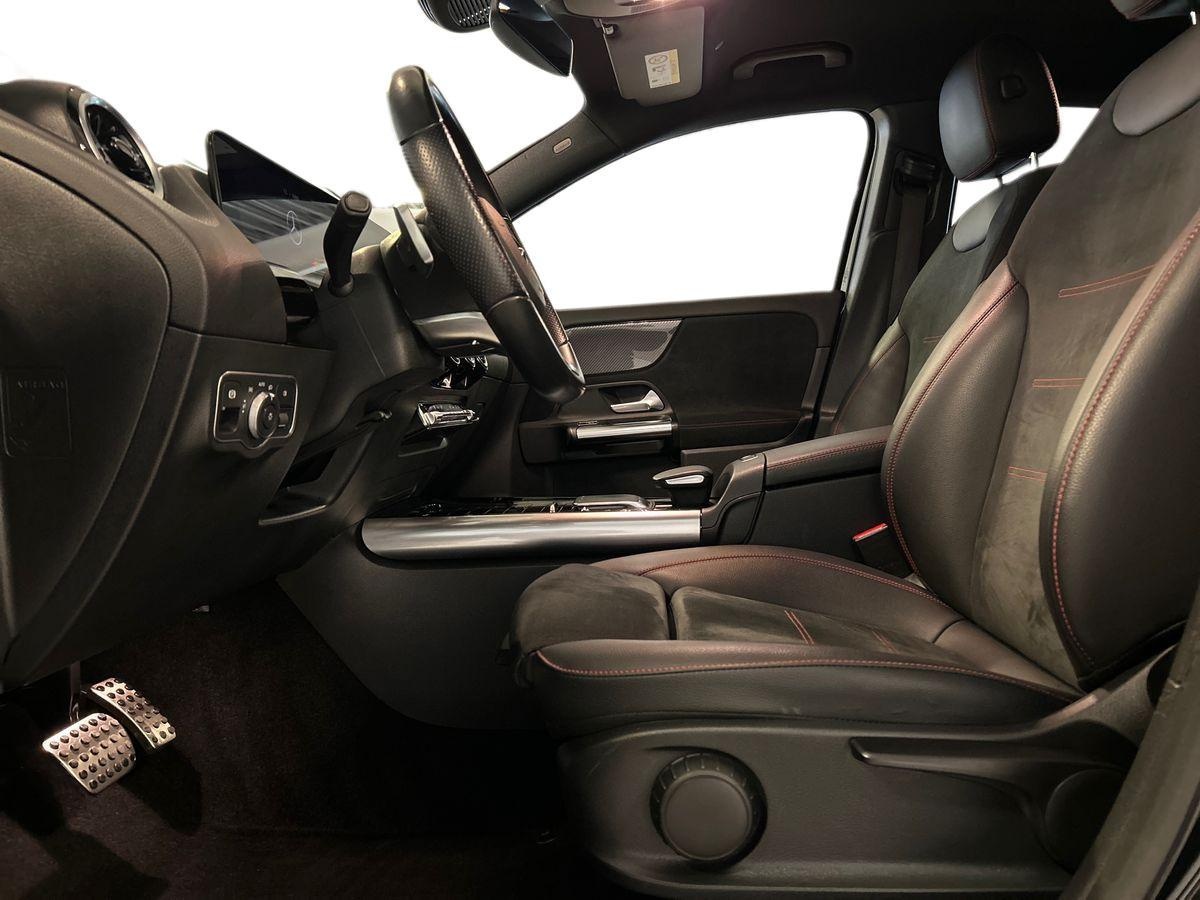 Mercedes GLA GLA 180 D Premium 8G-DCT - 10
