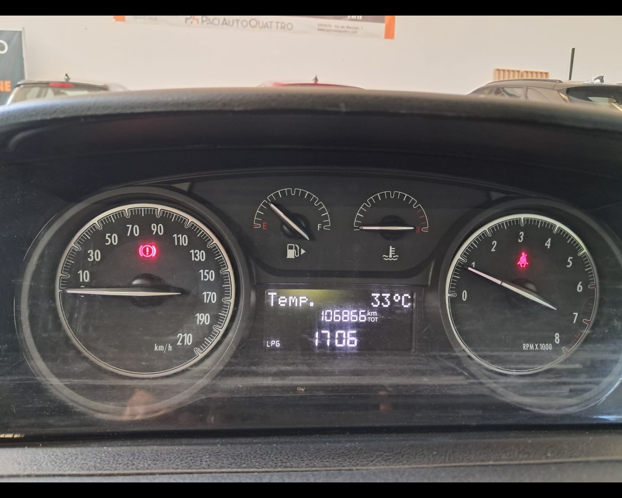 Foto LANCIA Ypsilon 1.2 Gold ecochic Gpl 69cv 