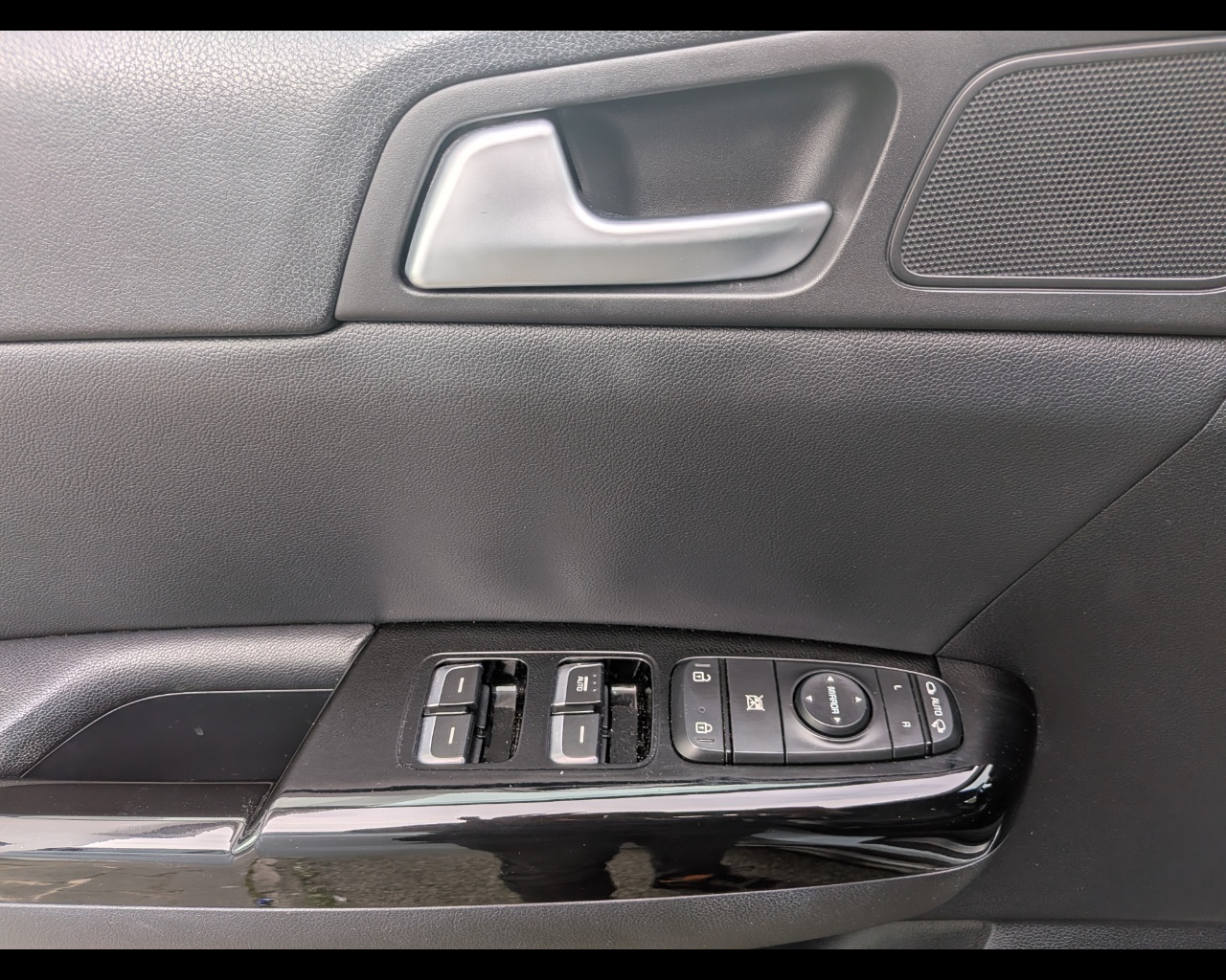 Foto KIA Sportage 1.7 crdi GT Line Techno Pack s&s 2wd dct