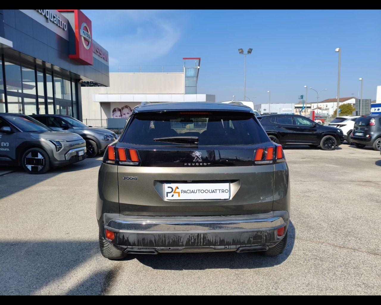 Foto PEUGEOT 3008 1.5 bluehdi Allure s&s 130cv eat8