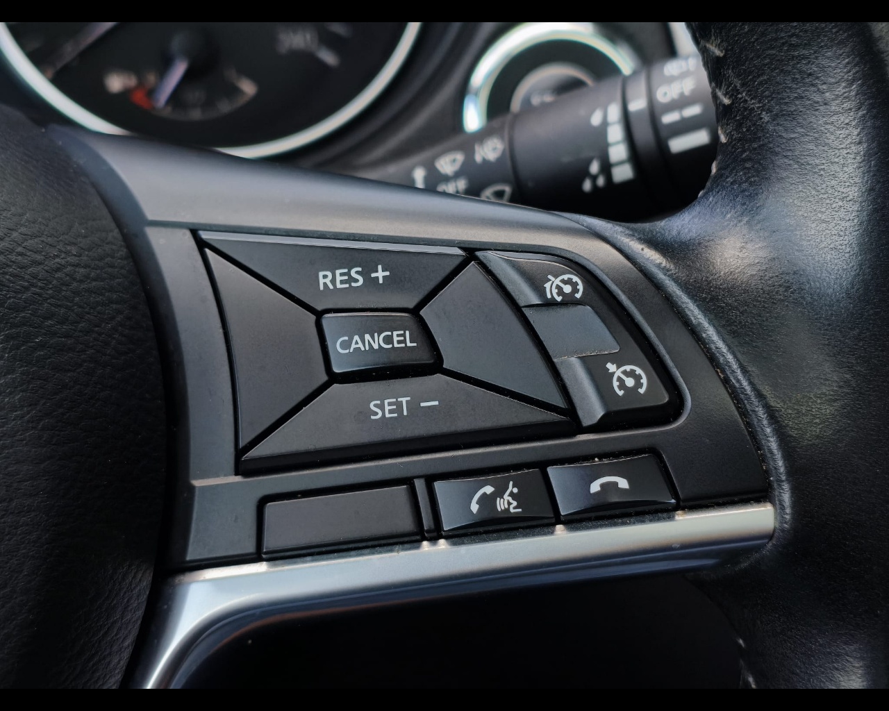 Foto NISSAN Qashqai 1.5 dci N-Connecta 110cv
