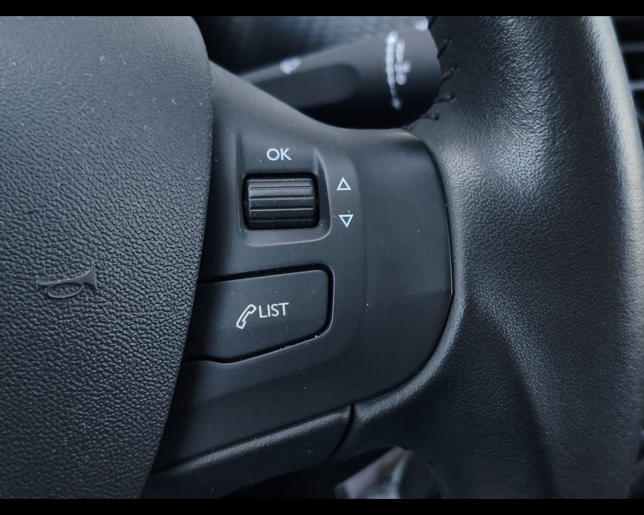 Foto PEUGEOT 2008 1.2 puretech Active s&s 82cv 