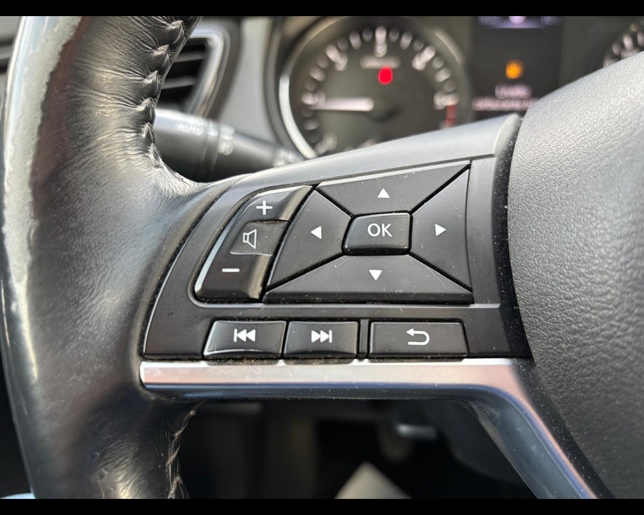 Foto NISSAN X-Trail 1.6 dci N-Connecta 4wd N1