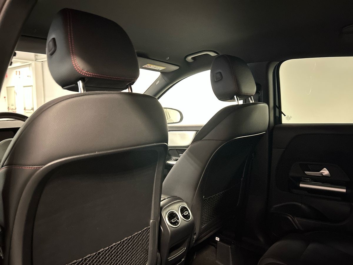 Mercedes GLA GLA 180 D Premium 8G-DCT - 18