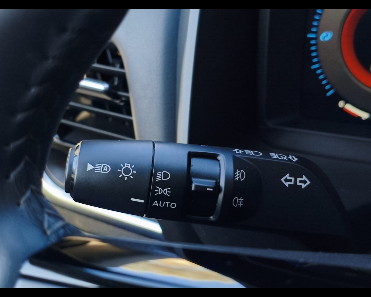 Foto NISSAN X-Trail 1.5 e-power Tekna e-4orce 4wd auto 7p.t