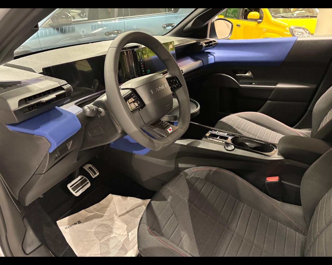 Foto LANCIA Nuova Ypsilon Ibrida Nuova Ypsilon Hf Line 1.2 110cv Ibrida