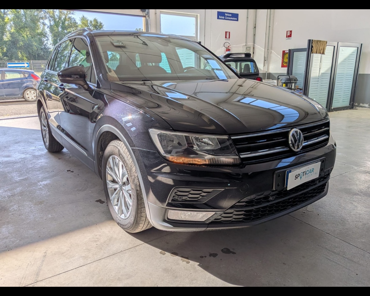 Foto VOLKSWAGEN Tiguan 2.0 tdi Business 150cv