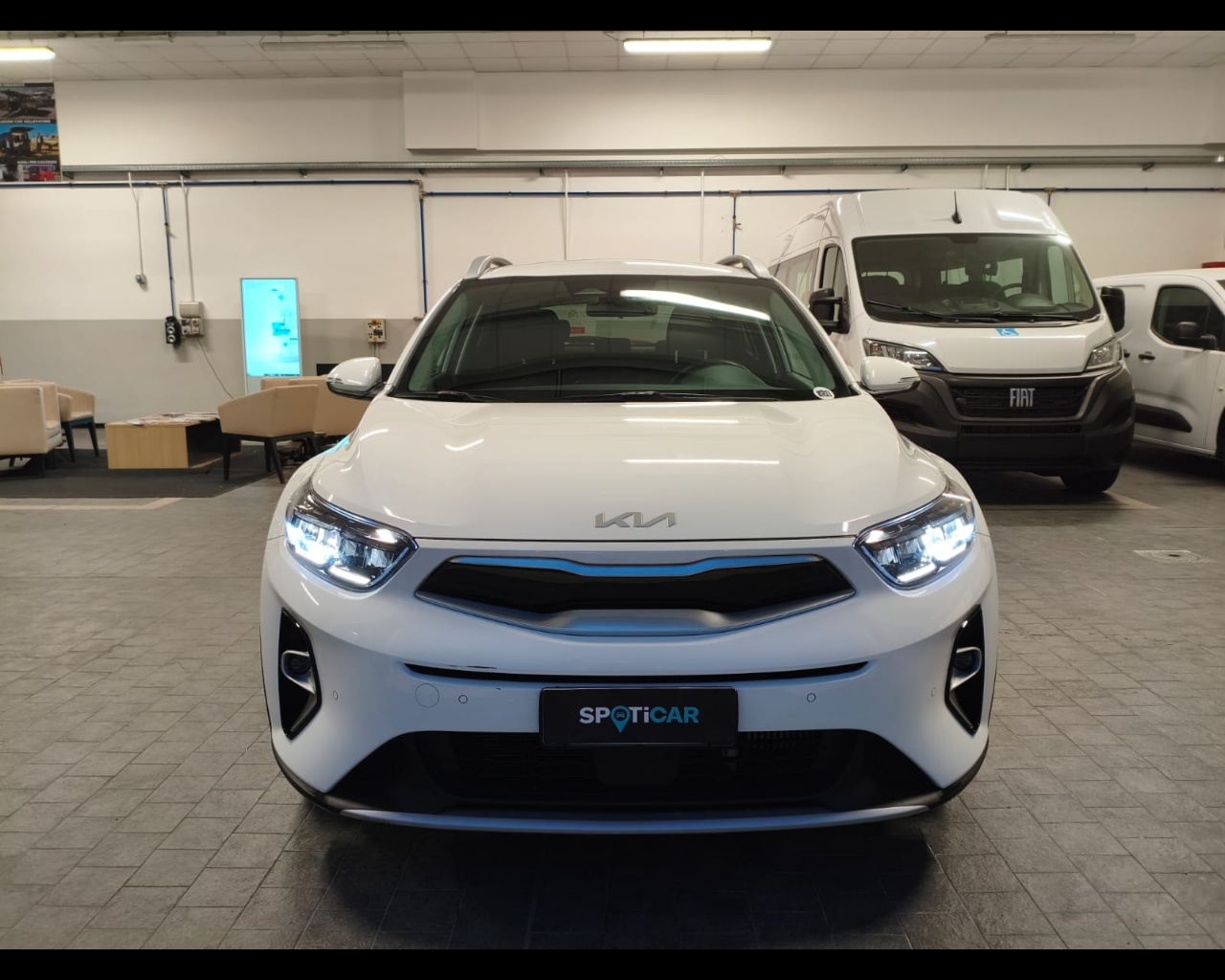 Foto KIA Stonic 1.0 t-gdi mhev Style s/Design Pack 100cv imt