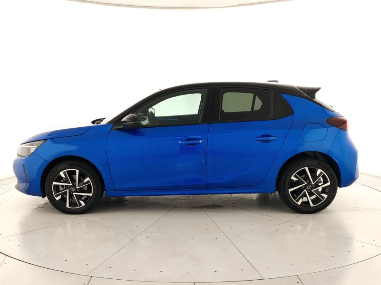 Opel Corsa Nuovo Ibrido benzina Corsa Porto Mantovano