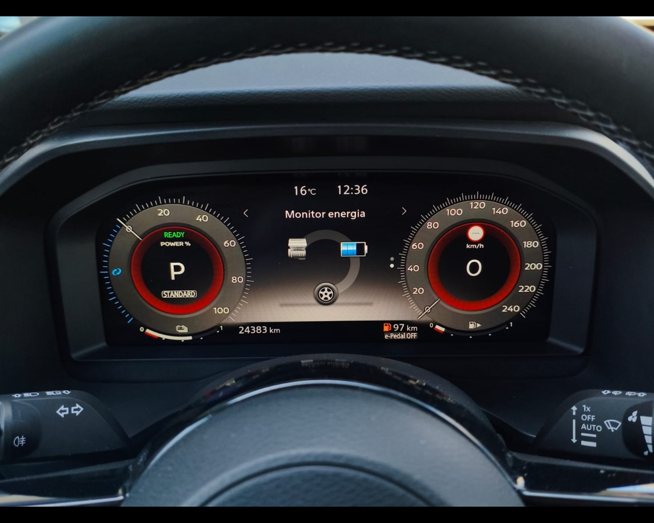 Foto NISSAN Qashqai 1.5 e-power 90th Anniversary 2wd