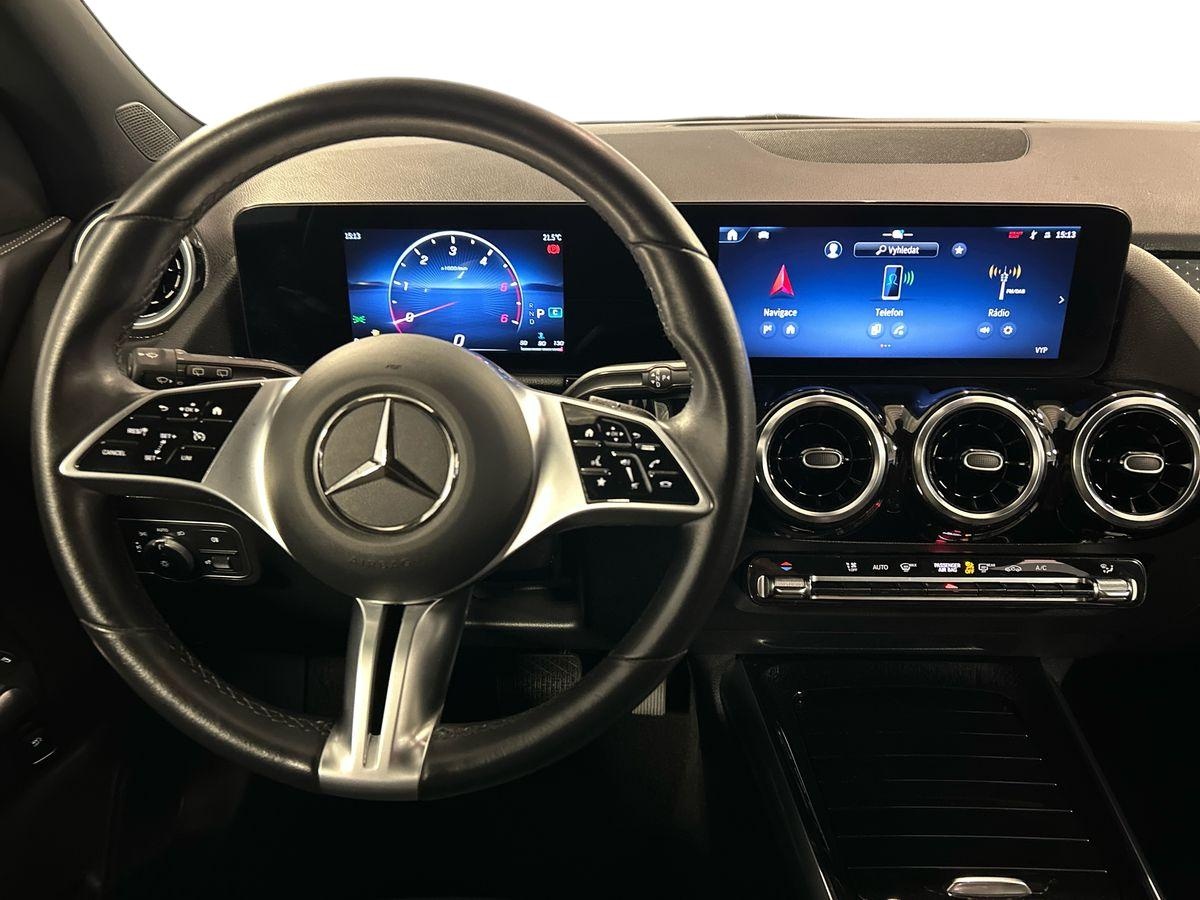 Mercedes  GLA 200 D Progressive Advanced 8G-DCT - 11