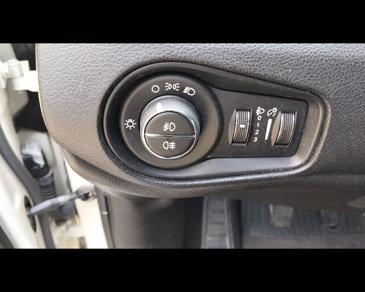 JEEP Renegade 1.0 T3 Longitude benzina usato - 13