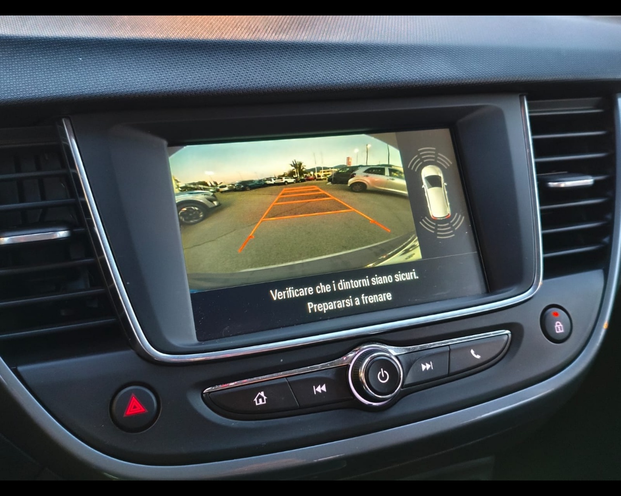 Foto OPEL Crossland 1.2 Elegance s&s 83cv