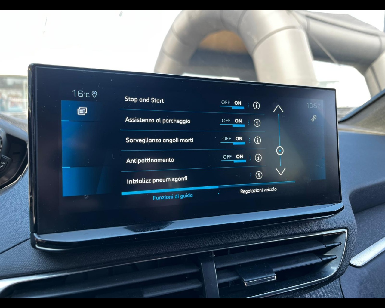 Foto PEUGEOT 5008 1.5 bluehdi Allure Pack s&s 130cv eat8 7p.