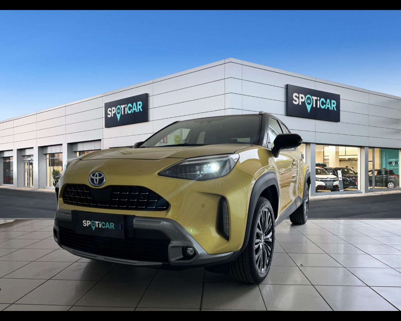 TOYOTA Yaris Yaris Cross 1.5h Adventure awd-i 116cv e-cvt Ibrido benzina Usato