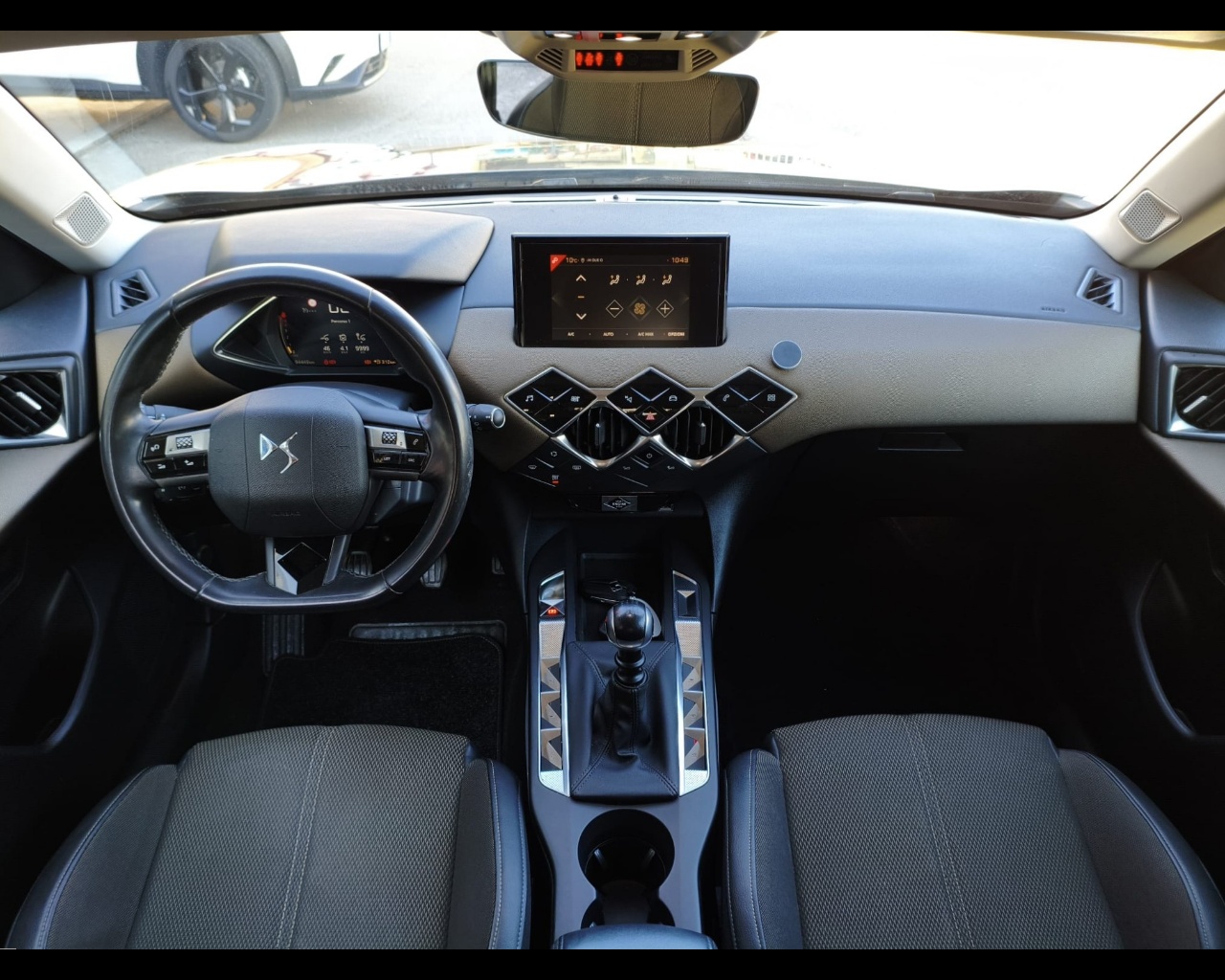 Foto DS DS3 Crossback 1.5 bluehdi So Chic 100cv