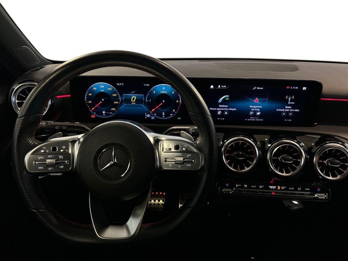 Mercedes Classe A Classe A 180 D Premium Night edition 8G-DCT - 11