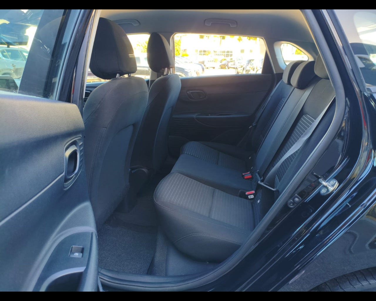 Foto HYUNDAI i20 1.0 t-gdi 48V Connectline imt