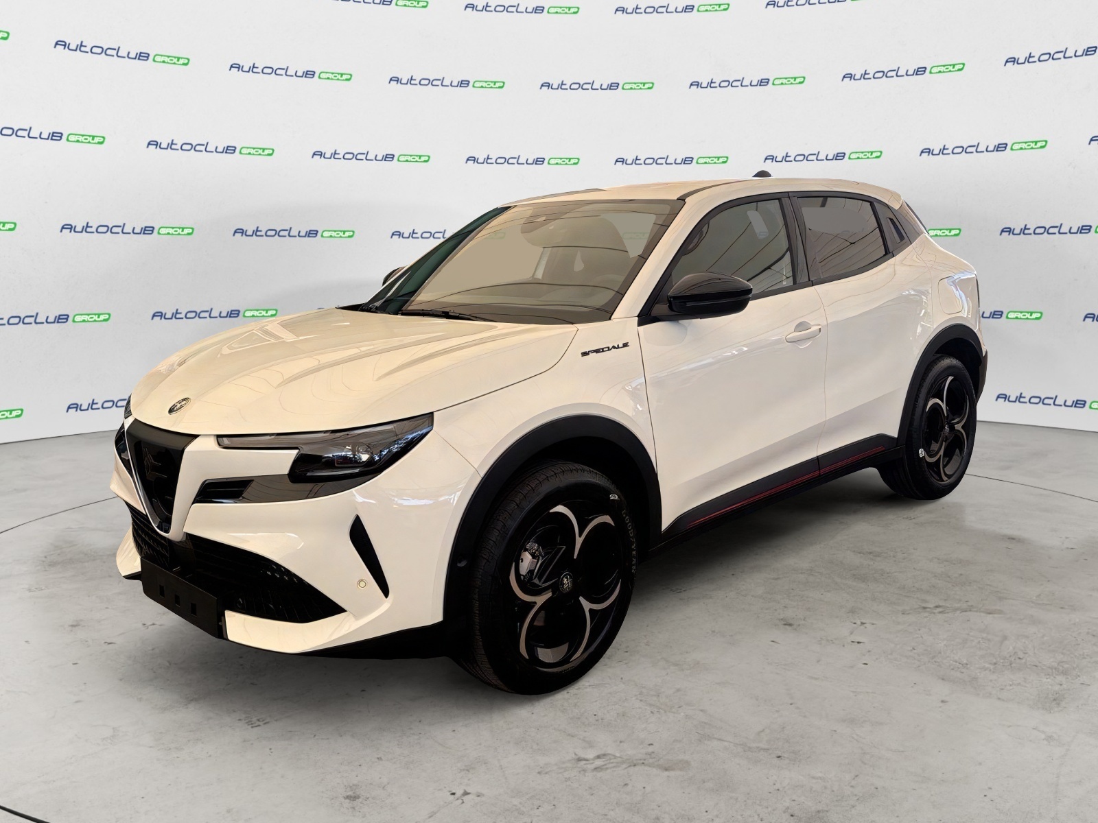 Foto ALFA ROMEO Junior - Junior 1.2 ibrida Speciale 145cv edct6