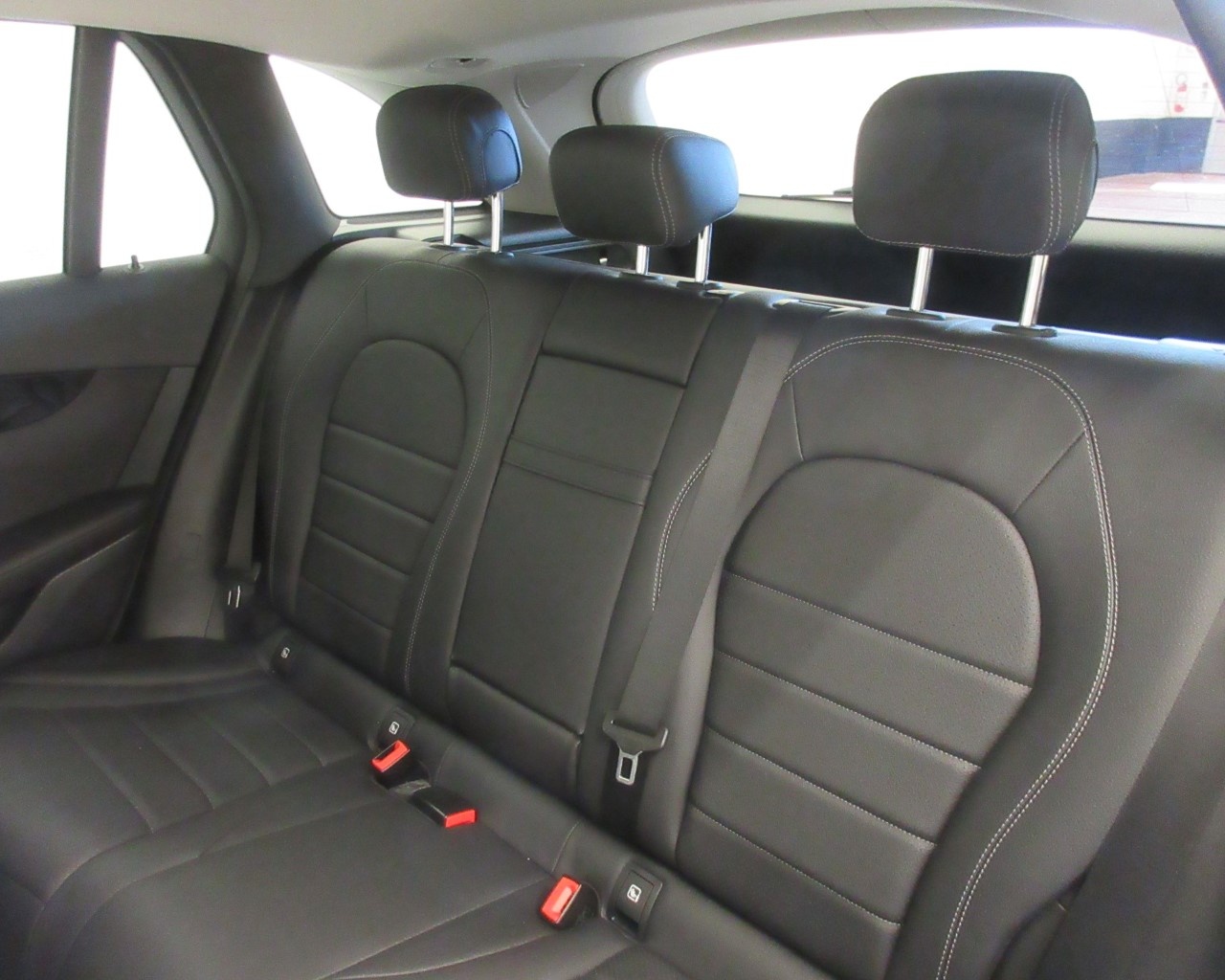 Mercedes GLC GLC SUV 220 D Sport 4Matic 9G-Tronic Plus - 16