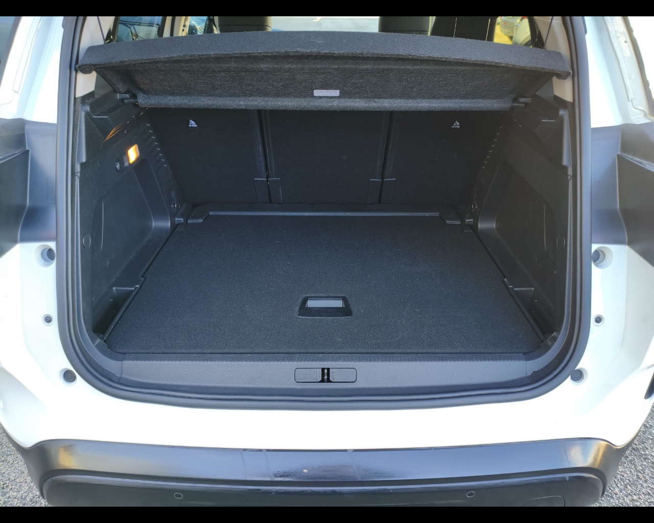 Foto CITROEN C5 Aircross 1.5 bluehdi Shine s&s 130cv eat8