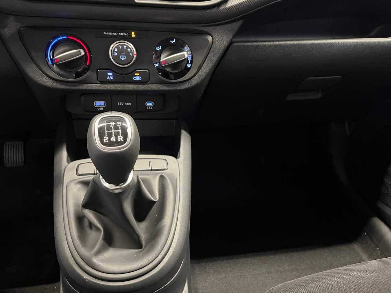 Hyundai i10 KM0 2025 i10 Este