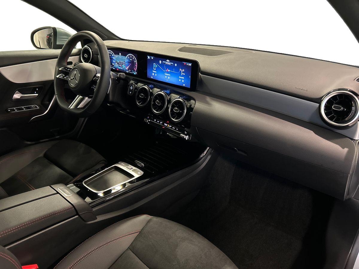 Mercedes  Classe A 180 AMG Line Advanced 7G-DCT - 15