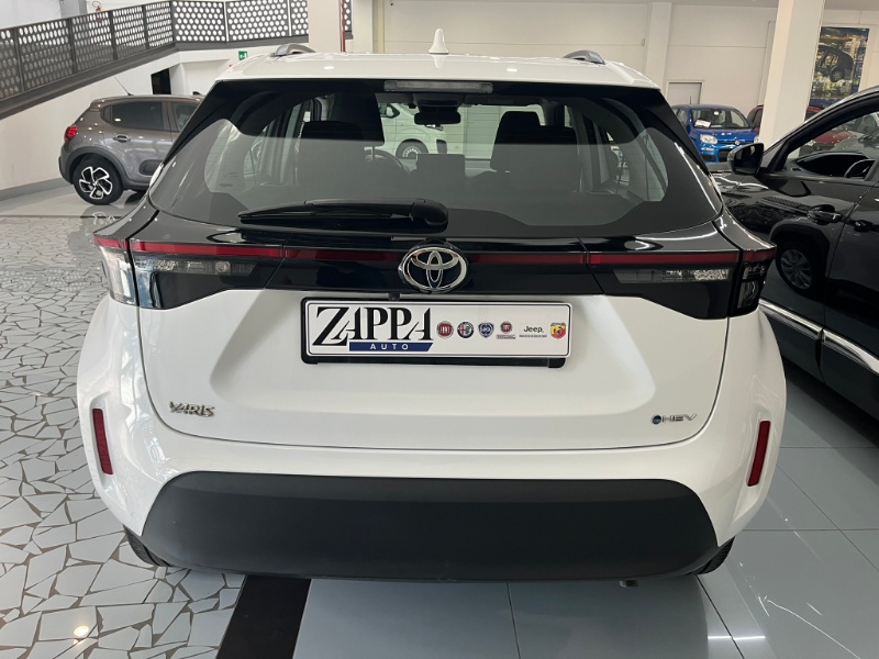 TOYOTA – Yaris Cross 1.5 Hybrid 5p. E-CVT Active
