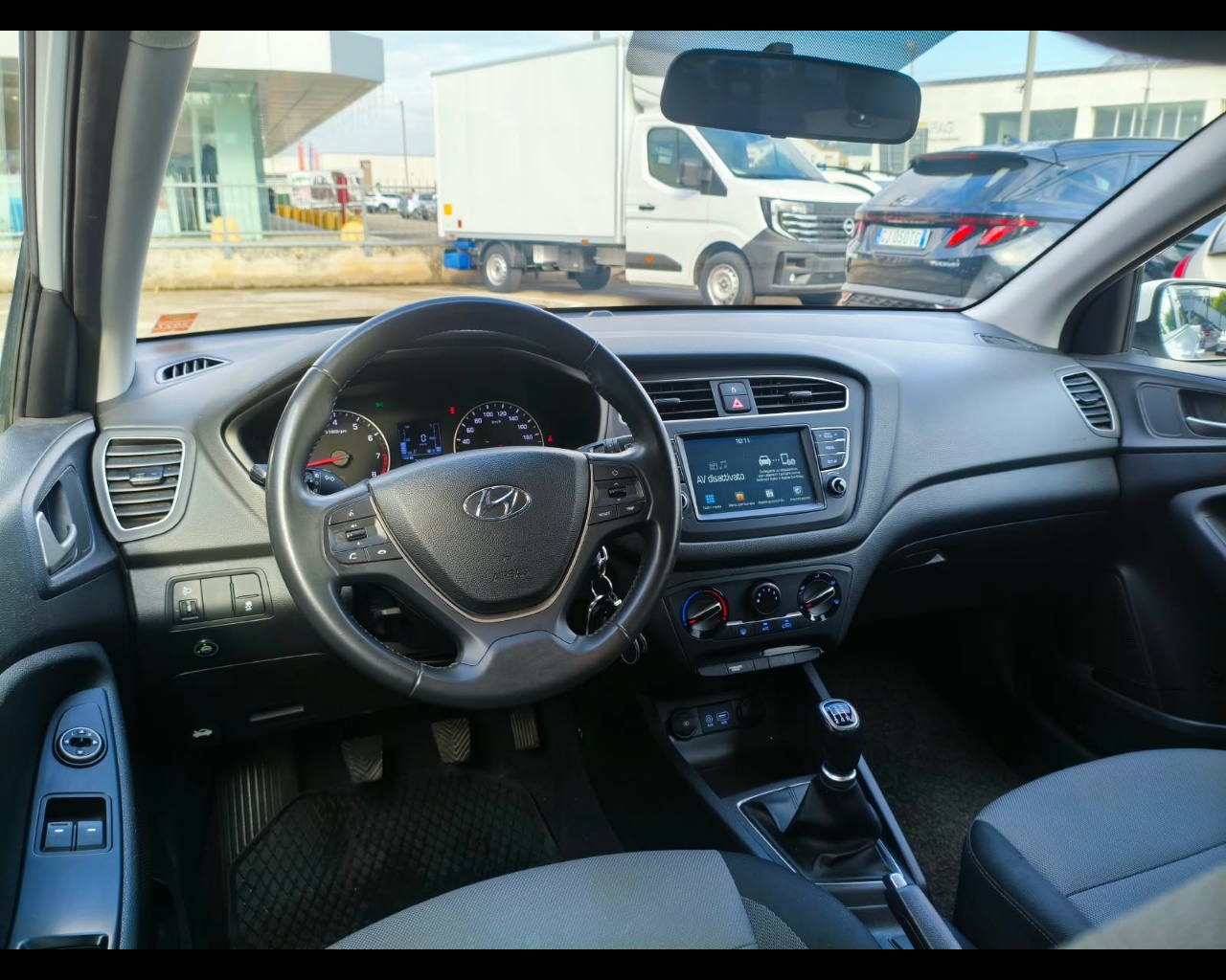 Foto HYUNDAI i20 5p 1.2 mpi Connectline 75cv Gpl