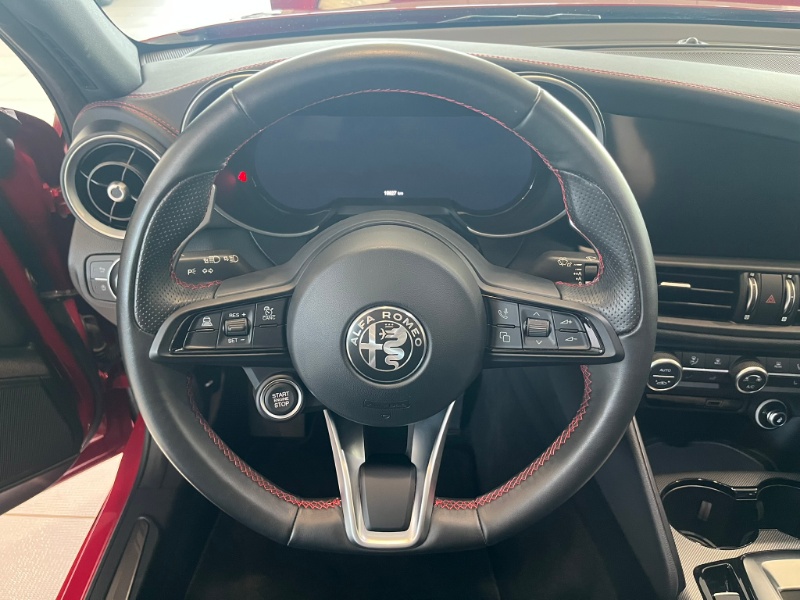 ALFA ROMEO – Giulia 2.0 Turbo 280 CV AT8 AWD Q4 Competizione