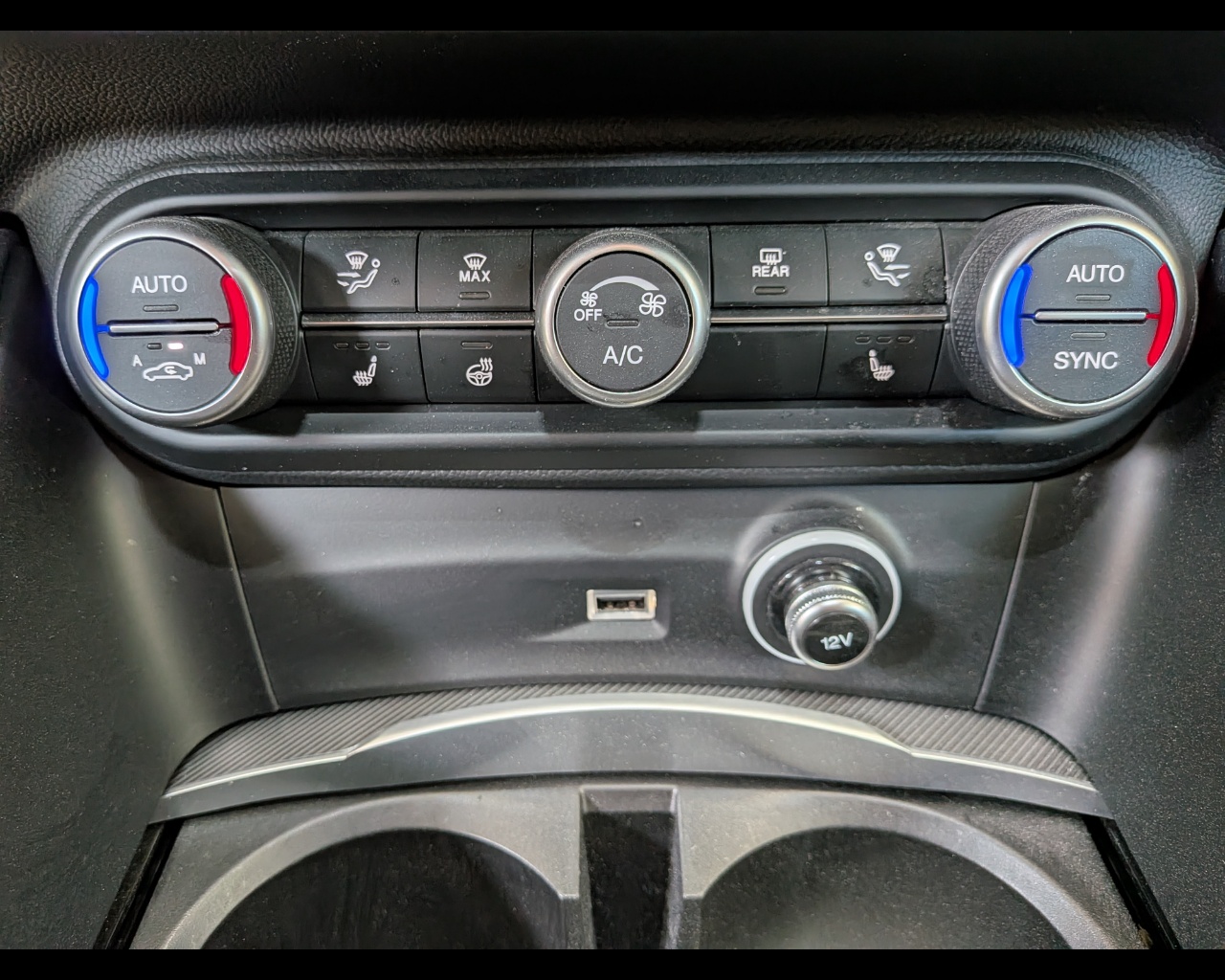 Foto ALFA ROMEO Stelvio 2.2 t Veloce Q4 210cv auto