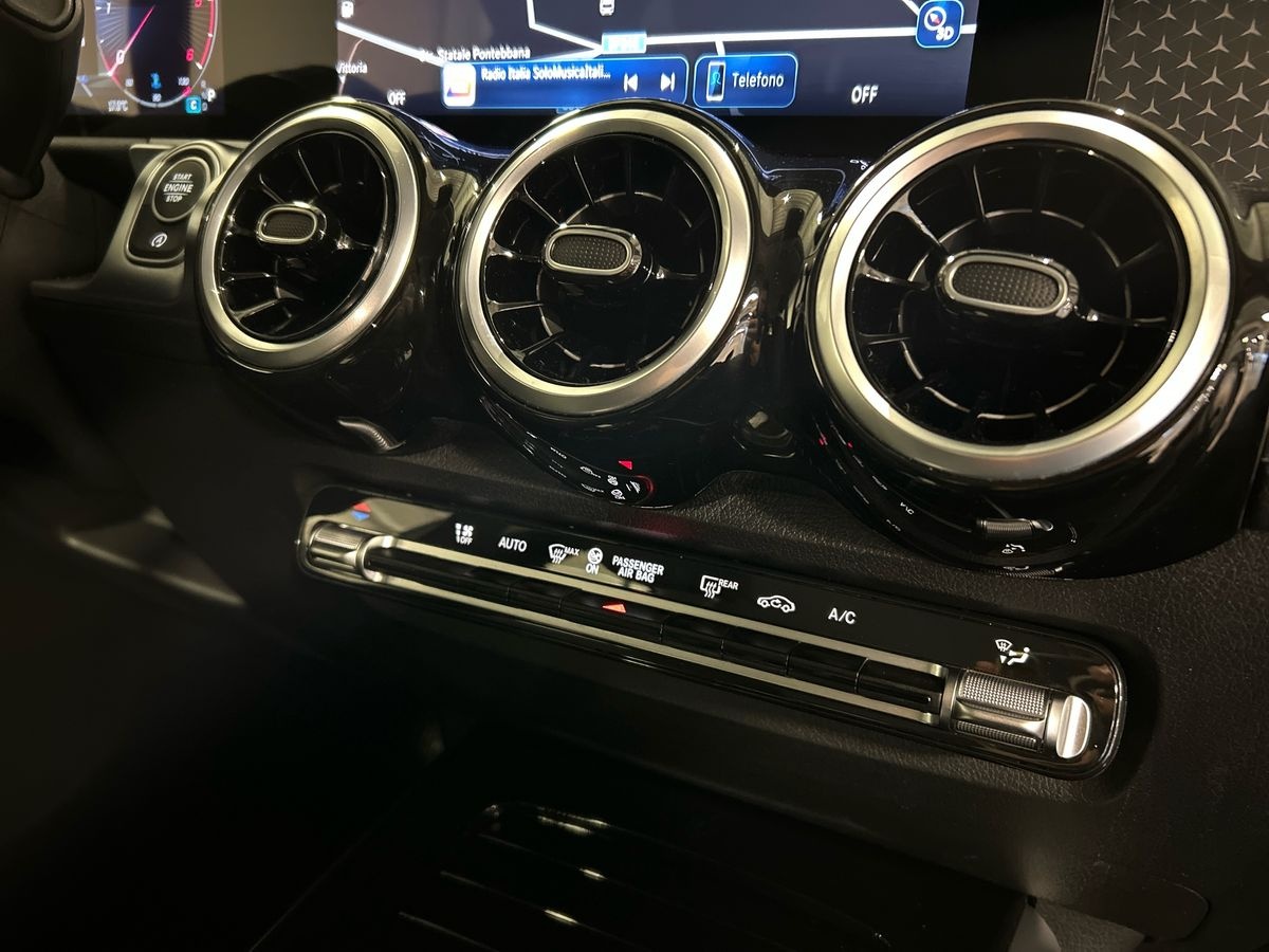 Mercedes GLB GLB 180 D Progressive Advanced 8G-DCT - 14